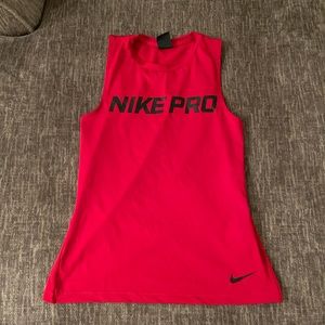 Nike top